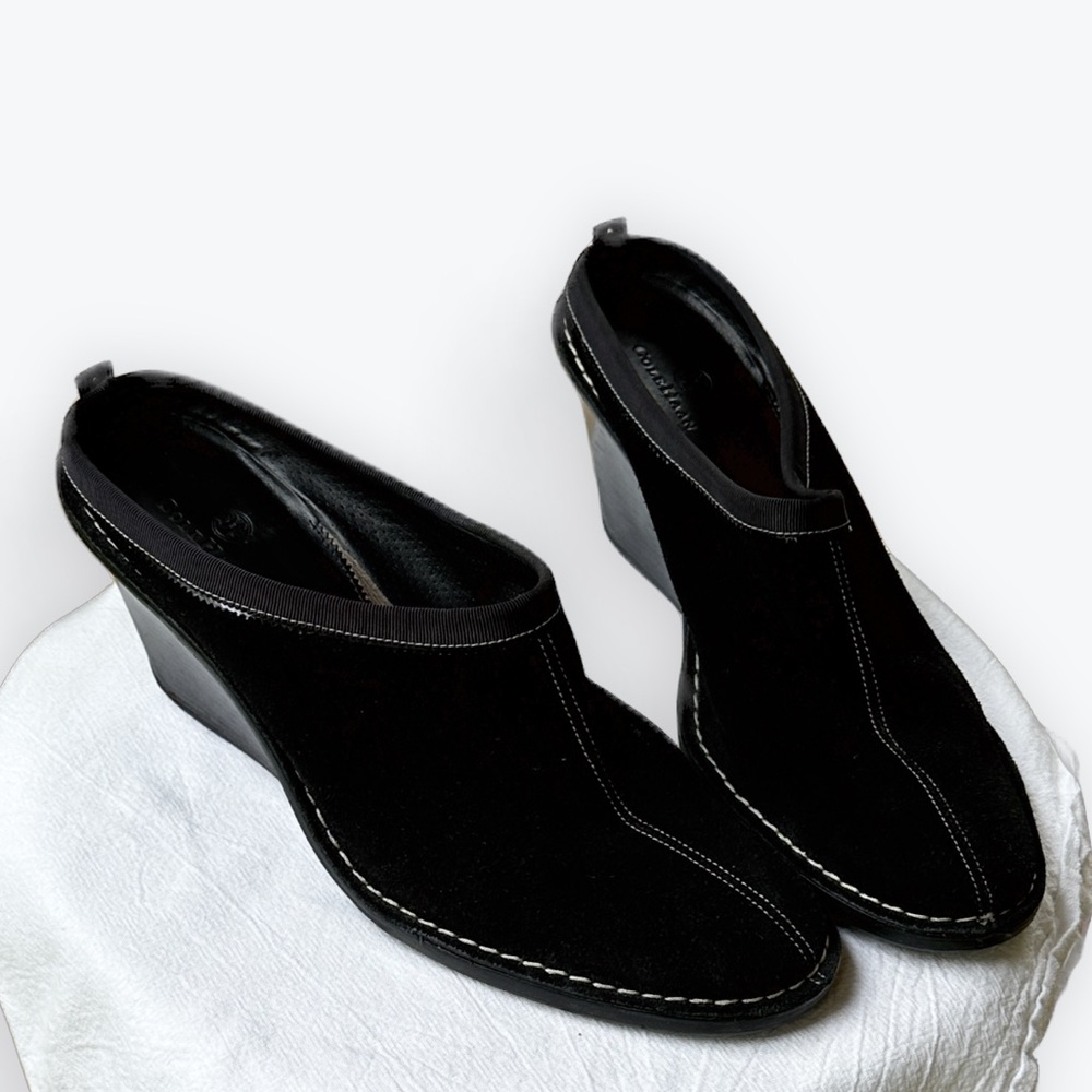 Cole Haan Classic Black Suede Wedge Mules White Stitching “Jaynie” Shoes ~ 10 B
